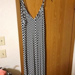Black and white long maxi dress xhilaration brand by target xl